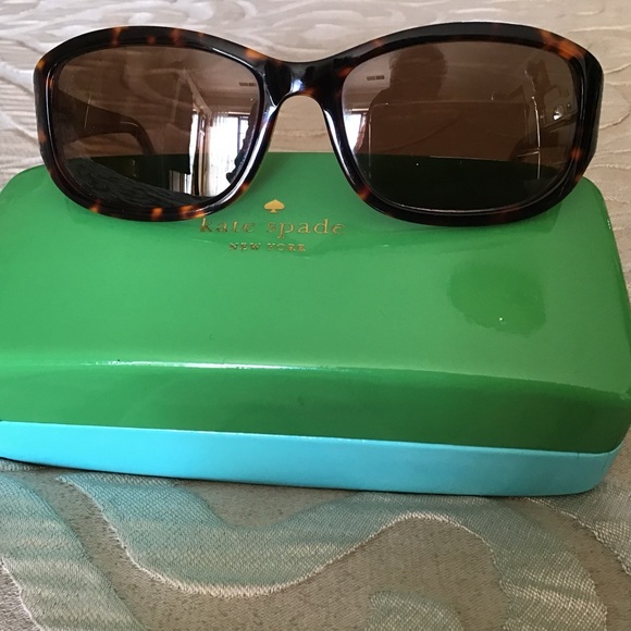 Kate Spade Brown Sunglasses - Picture 4 of 11